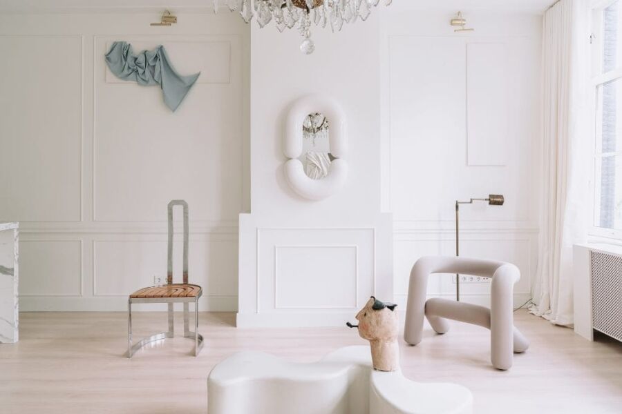 Modern classic interior design trends by Decorilla desginer, Sarvin B. 